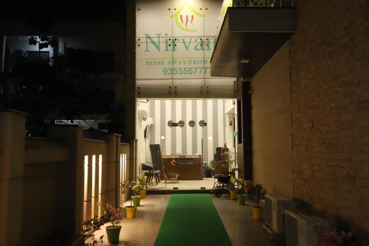 Nirvana Rooms Gurgaon Exterior foto